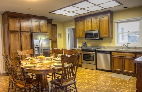 Petaluma Casa | Histórico 2BR Petaluma House