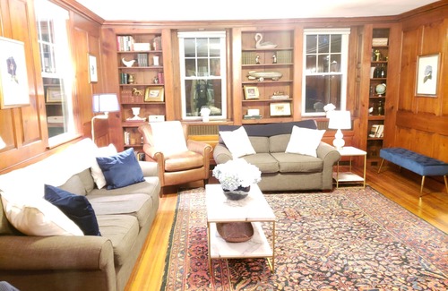 Stockbridge Casa | Historic Rectory Retreat in Stockbridge – Getaway for 8-12 Guests