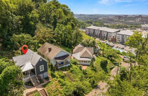 Knoxville Casa | Historic Renovated 2BD - Overlooking Downtown