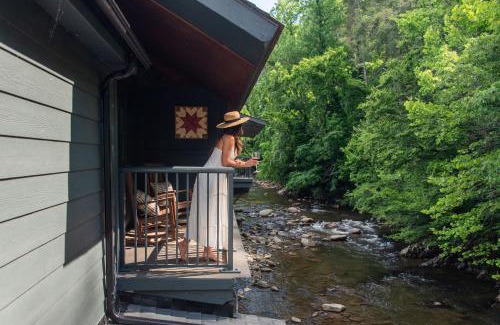 Gatlinburg Hotel | Historic Rocky Waters Inn, A Small Luxury Hotel