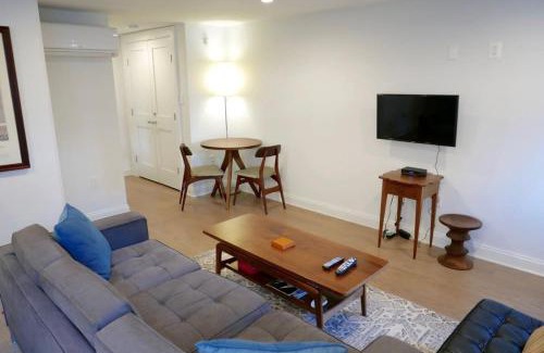 Le Droit Park Apartamento | Historic ShawLeDroit Park Gem - 1 Bedroom on U St