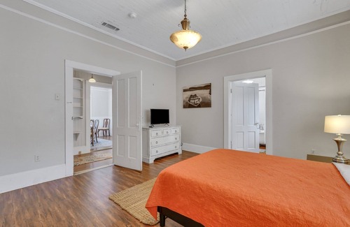 Statesboro Casa | Historic Southern Home - close to downtown and GSU