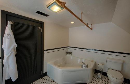 Tapoco Cabina | Historic Tapoco Lodge Resort
