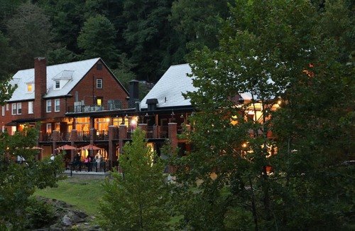 Tapoco Cabina | Historic Tapoco Lodge Resort