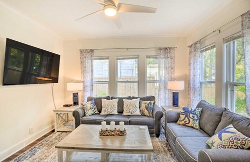 Tarpon Springs Casa | Historic Tarpon Springs Abode about 3 Mi to Beach