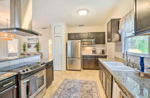 Tarpon Springs Casa | Historic Tarpon Springs Abode about 3 Mi to Beach