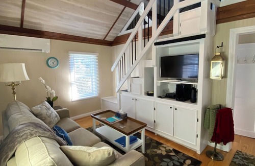 Russells Point Cabaña | Historic Tiny Cottage just steps to the lake. Pet Friendly!