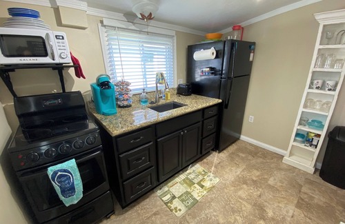 Russells Point Cabaña | Historic Tiny Cottage just steps to the lake. Pet Friendly!