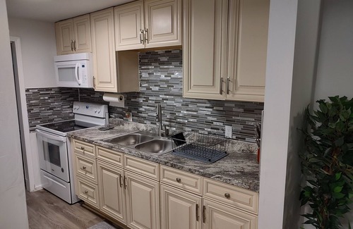 Macon Casa | Historic Tootie Frootie House - Within 1 mile of Downtown Macon
