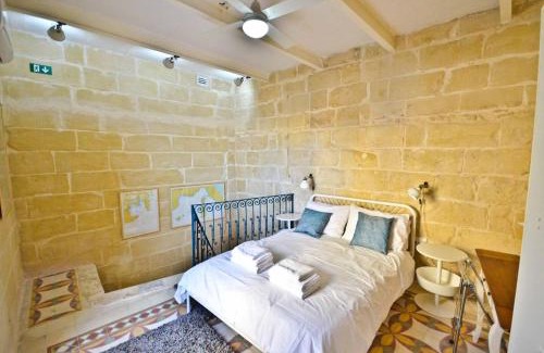 Birgu Casa | Historic Townhouse In Birgu W Grand Harbour Views