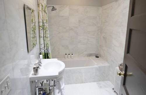 Lanier Heights Casa | Historic Treasure Adams Morgan House
