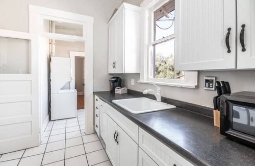 West University Casa | Historic University 1 Bedroom!