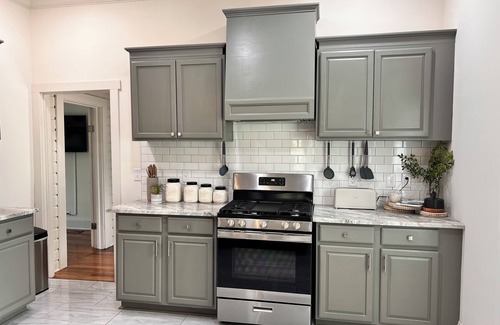 Athens Casa | Historic Vibes, Modern Comfort