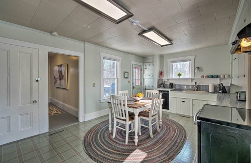 Waldoboro Casa | ¡NUEVO! Histórico Waldoboro House - ¡Renovado con cubierta!