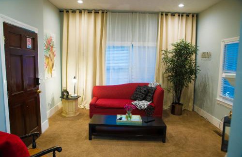 West End Casa | Historic West End Atlanta Treasure - Close to Downtown & Beltline