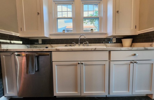 Lorain Casa | Historical 6 bed home, game room, short walk to beach & harbor lighthouse views.