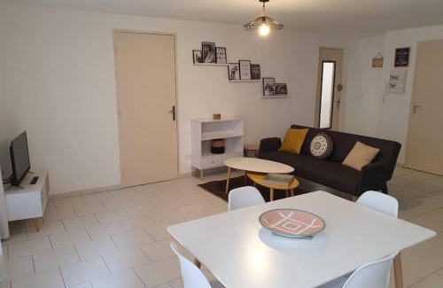 Pezenas Apartamento | Historical center of Pézenas