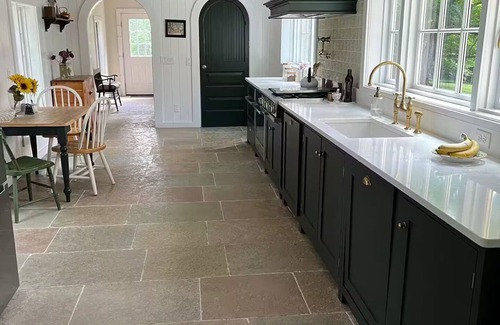 Lisbon Casa | Historical Country Retreat w/ Chef's Kitchen