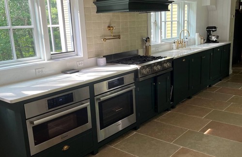 Lisbon Casa | Historical Country Retreat w/ Chef's Kitchen