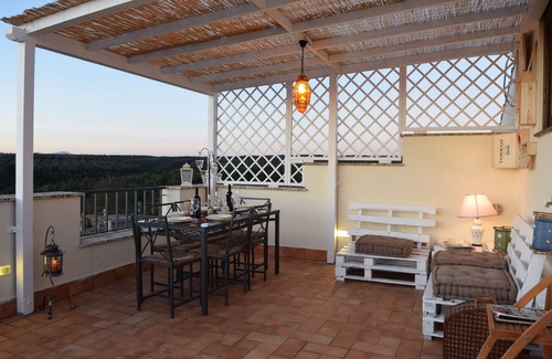Canino Apartamento | casa histórica con terraza panorámica con vistas a la Maremma