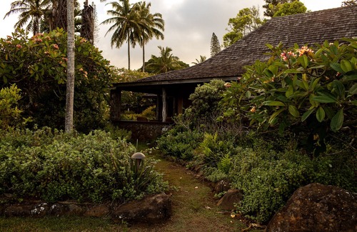 Kaunakakai Casa | Historical lodge at Pu'u O Hoku Ranch! Outdoor pool and farm-to-table meals!