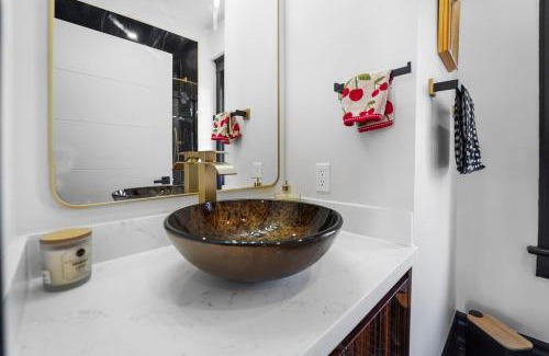Salem Apartamento | Historical Loft Retreat Minutes to Elora Main St