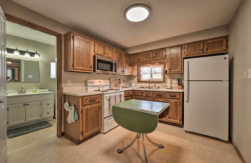 West Mineral Casa | Historical West Mineral Escape w/ Porch!