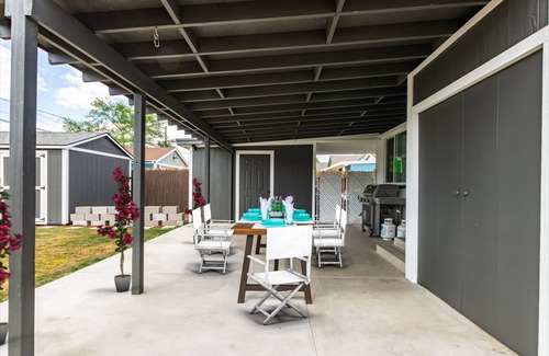 Coronado Casa | Historically Modern! Walk to Banner University! Heart of Phoenix!