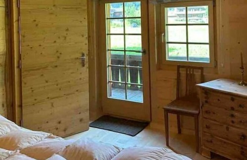 Kandersteg Apartamento | Historisches Bauerndoppelhaus, Komplett Renoviert