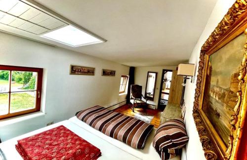 Caputh Apartamento | Historisches Retro Loft 70m2 mit Garten & Seenähe