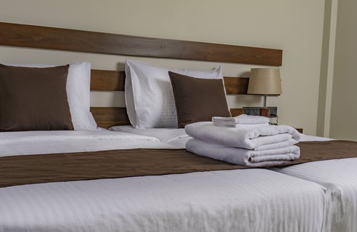 Negombo Hotel | Hive 68 - Hotel and Resorts Negombo