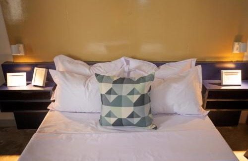 Bacoor City Apartamento | Hive Manila Guesthouse -Netflix,400mbps WI-FI