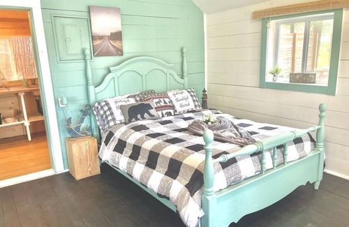 Muskoka Lakes Cabaña | HK'S Hidden Haven! (Muskoka Lake Cottages#2)