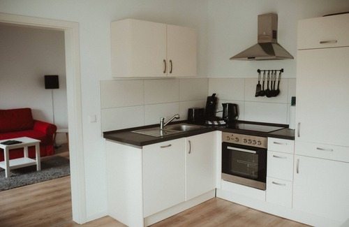 Alt-Heiligkreuz Apartamento | renovado, wifi, centro a poca distancia, jardín, 62 m², 55 "TV, conexión de tren