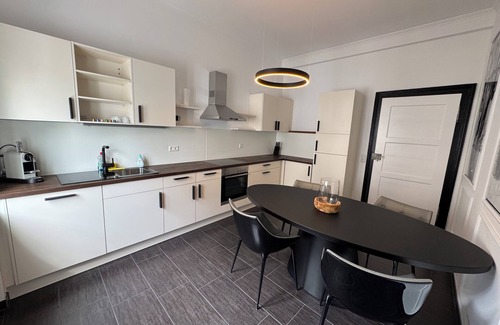 Freiburg im Breisgau Apartamento | HLH - Luxus Familiensuite mit Terrasse