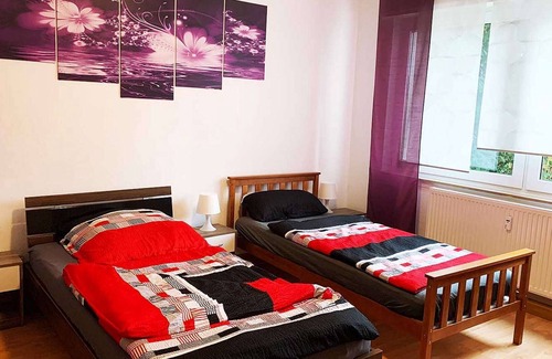 Hemer Apartamento | HM02 Apartment with elevator, balcony and free WiFi in Hemer