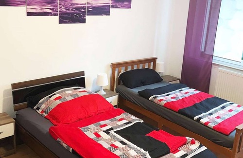 Hemer Apartamento | HM02 Apartment with elevator, balcony and free WiFi in Hemer