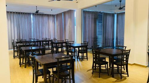 Dondra Hotel | HMC Lesiure House Dondra