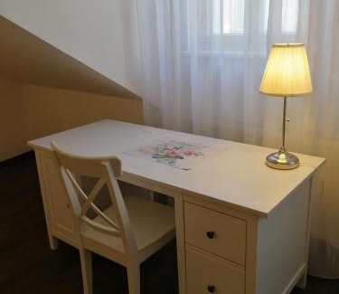 Hradec Kralove Casa | Hnízdo Snů