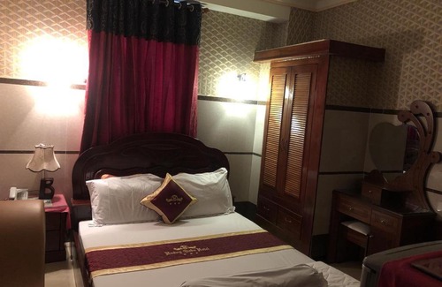 Tan Phu District Hotel | Hoàng Quân Hotel