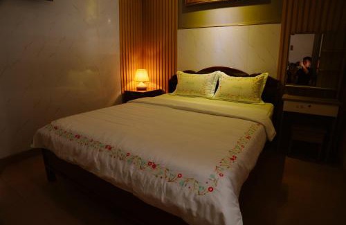 District 9 Hotel | Hoàng Sơn Hotel