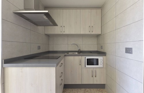 Playa San Juan Apartamento | Apartamento vacacional "Macarena" en Playa San Juan con vistas a la montaña y balcón