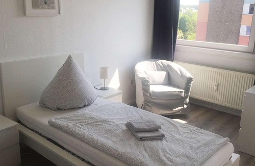 Hackenbroich Apartamento | HÖ01 large apartment with dryer and washing machine