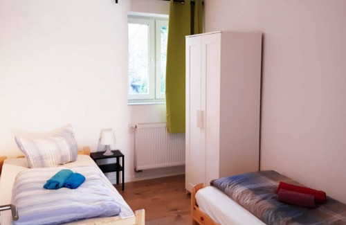 Wernau Casa | HÖ01 large apartment with dryer and washing machine