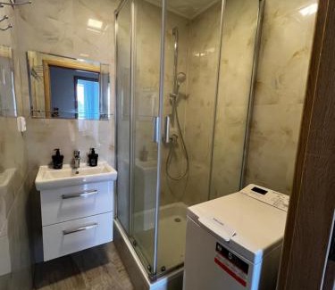 Prague 4 Apartamento | Hoa Stay - metro station Pankrac