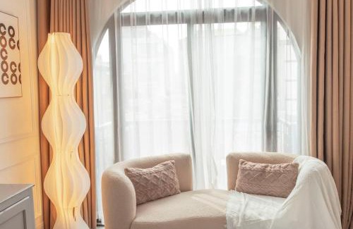 French Quarter Hotel | Hoan Kiem Lake Hotel Alley 22 Hàng Vôi