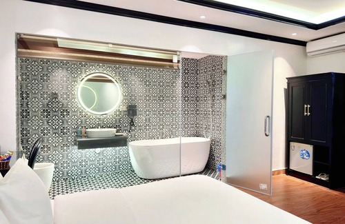 Dich Vong Hotel | Hoang Gia Hotel Cau Giay