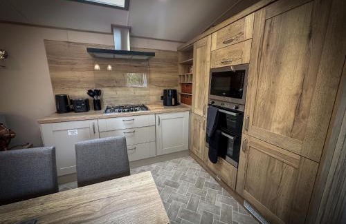 Longridge Cabina | Hobbit - House Of The Owl - Luxury Lodge