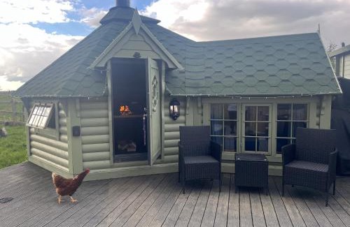 Accrington Otro | Hobbit Hut