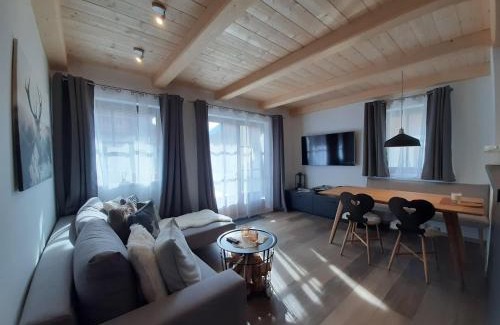 Rauris Apartamento | Hochalmbahnen Chalets Rauris 1-10 WE1, Maislaufeldweg 1j EG